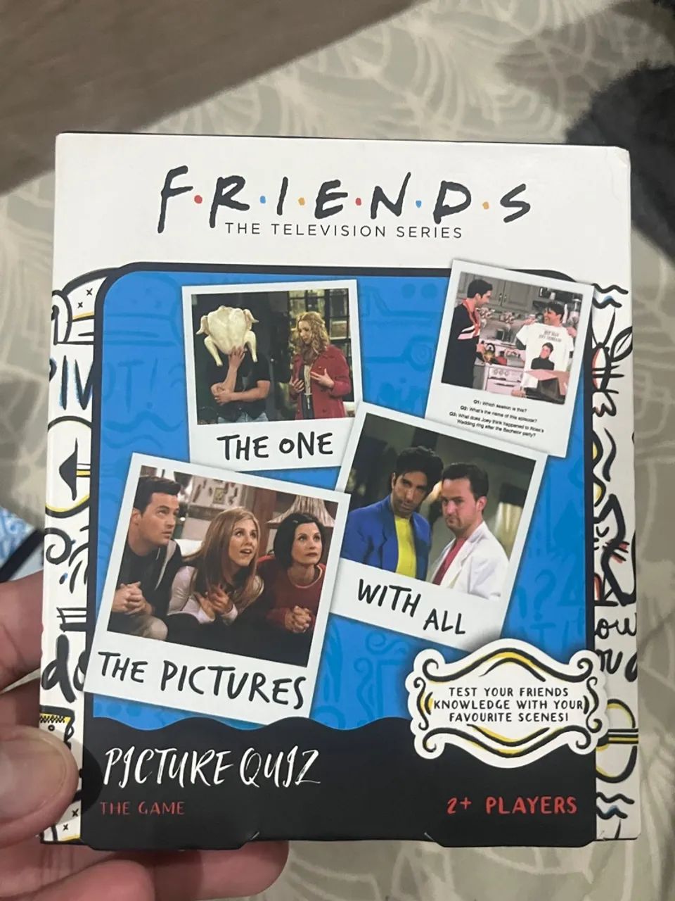 Coleção Friends: Caderno, Ímãs e Jogos em inglês! - Foto 2