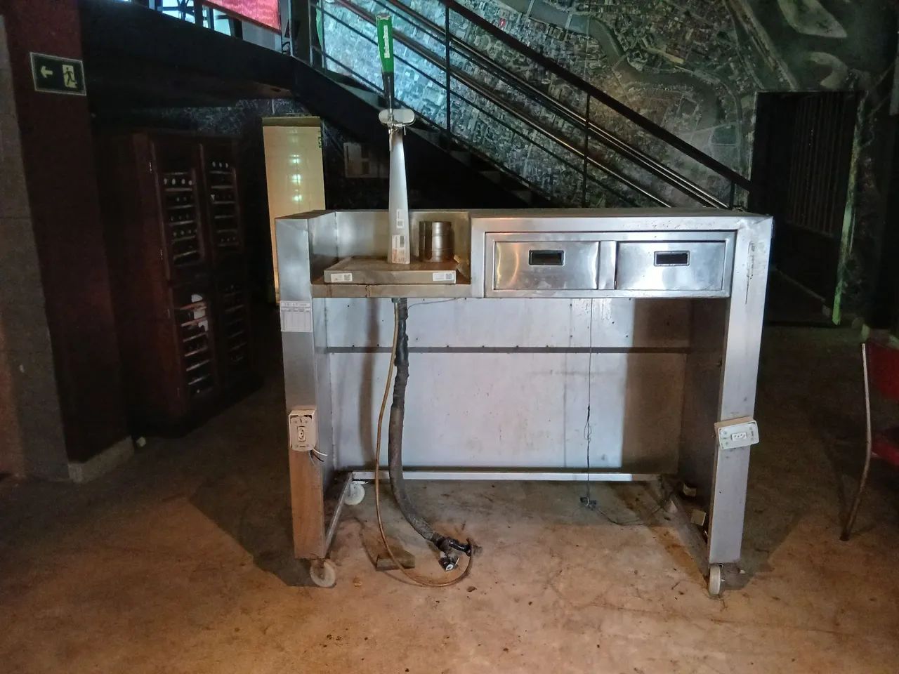 Balcão de bar em aço inoxidável  - Foto 4
