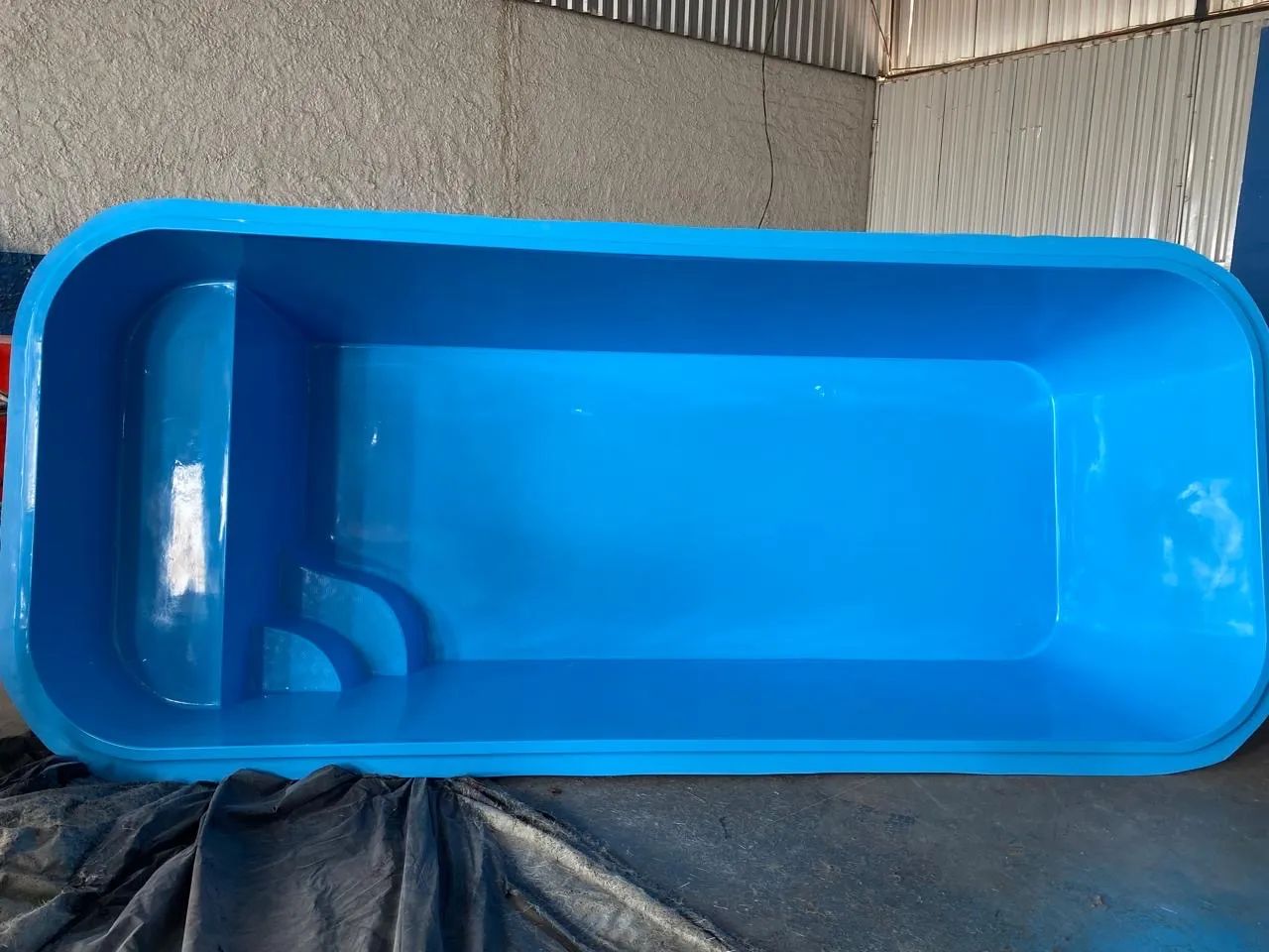 Piscina de fibra de vidro 5,00 x 2,20 x 1.30 pague na retirada ! Imperdível ! 