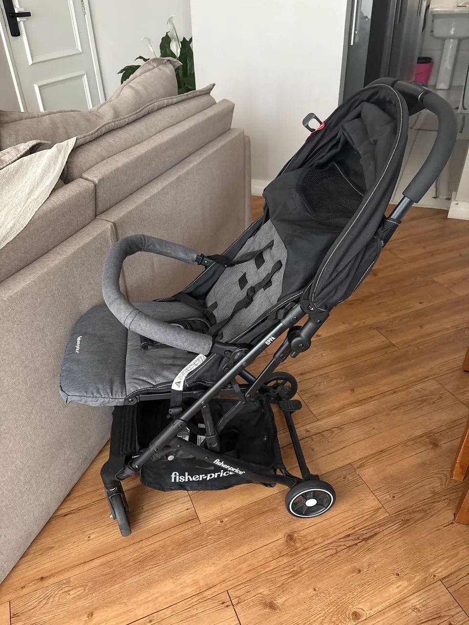 Carrinho de bebê fisher price  - Foto 2