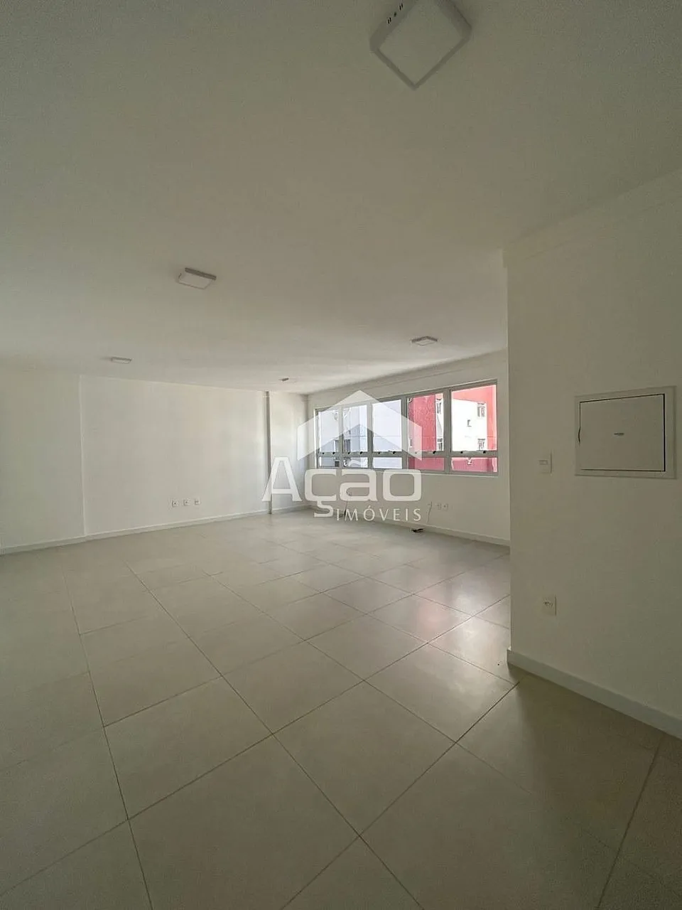 Sala Comercial para Locação Com 36m² no Centro de Itajaí/SC