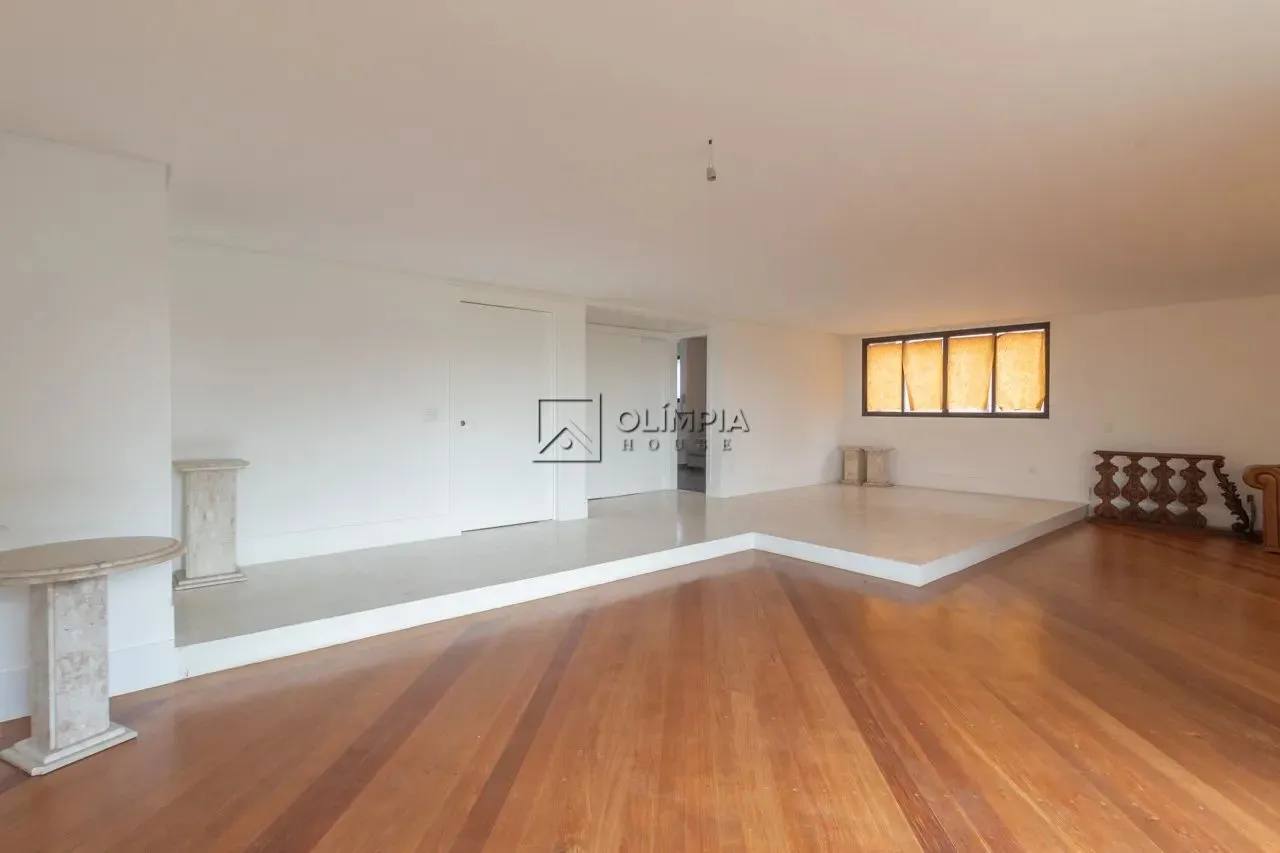 Locação Apartamento 4 Dormitórios - 212 m² Perdizes