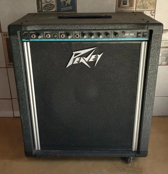 Amplificador Peavey KB 100 75W (EUA)