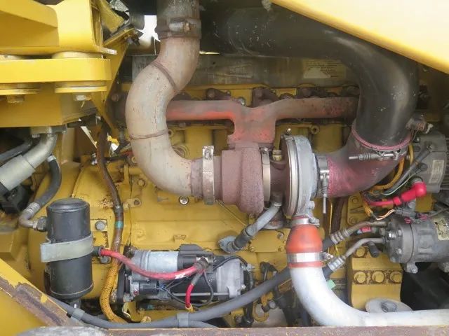 Pá carregadeira Caterpillar 938H 2008 revisada - Foto 5