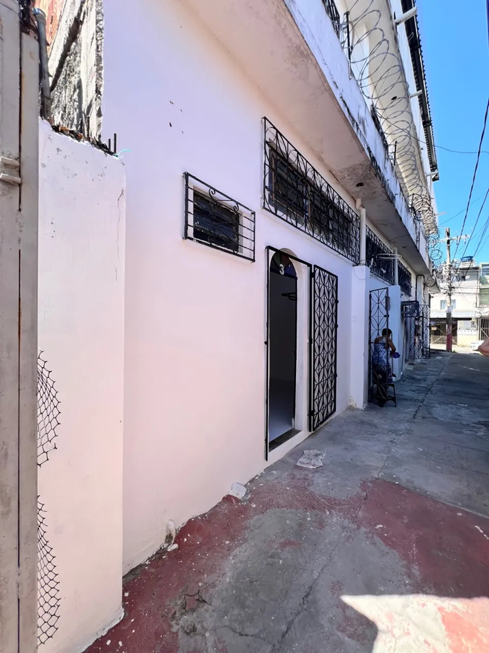Alugo kitnet todo no porcelanato centro de manaus