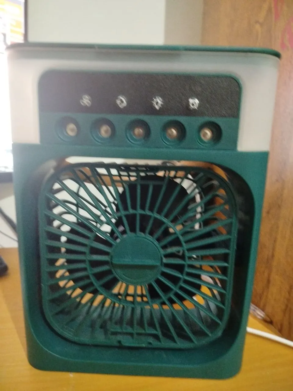 Mini Ar Condicionado Portátil - Refresque seus dias!