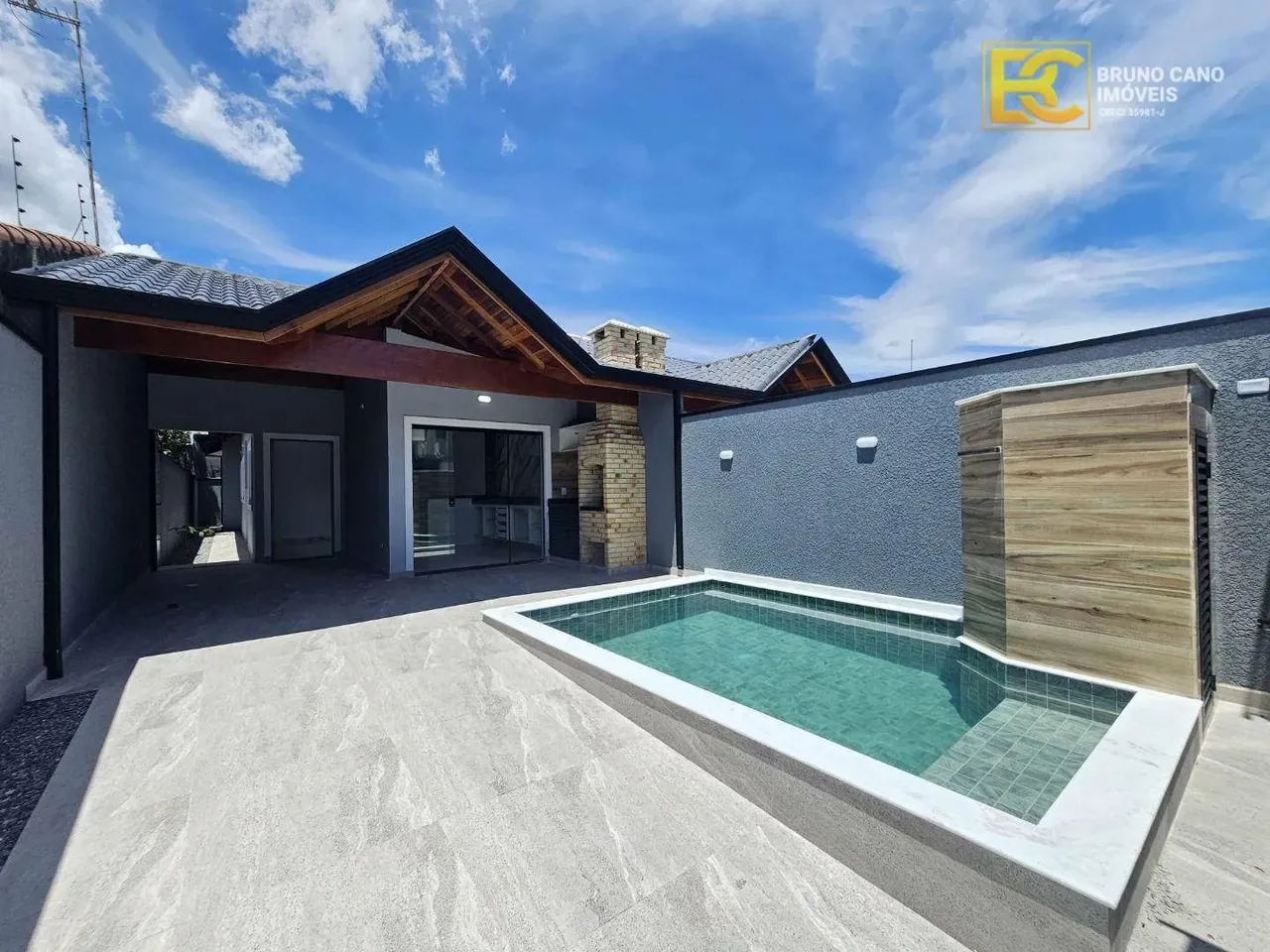 casa a venda nova e moderna em bairro residencial - Peruíbe/SP