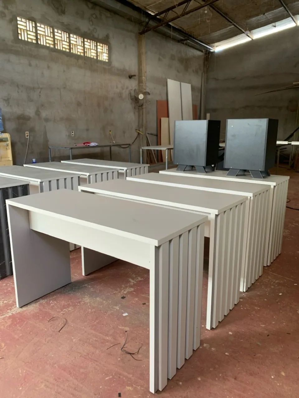 Mesas em cores iguais - Foto 4