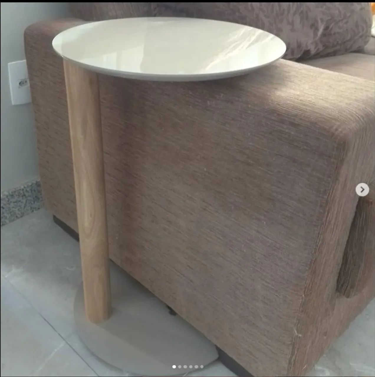 Mesa encaixe branço de sofa - Foto 3