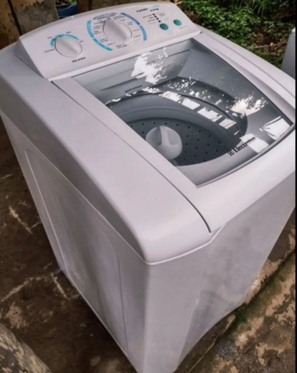 Máquina Eletrolux turbo capacidade 9 KG funcionando perfeitamente testo na hora entrego - Foto 4