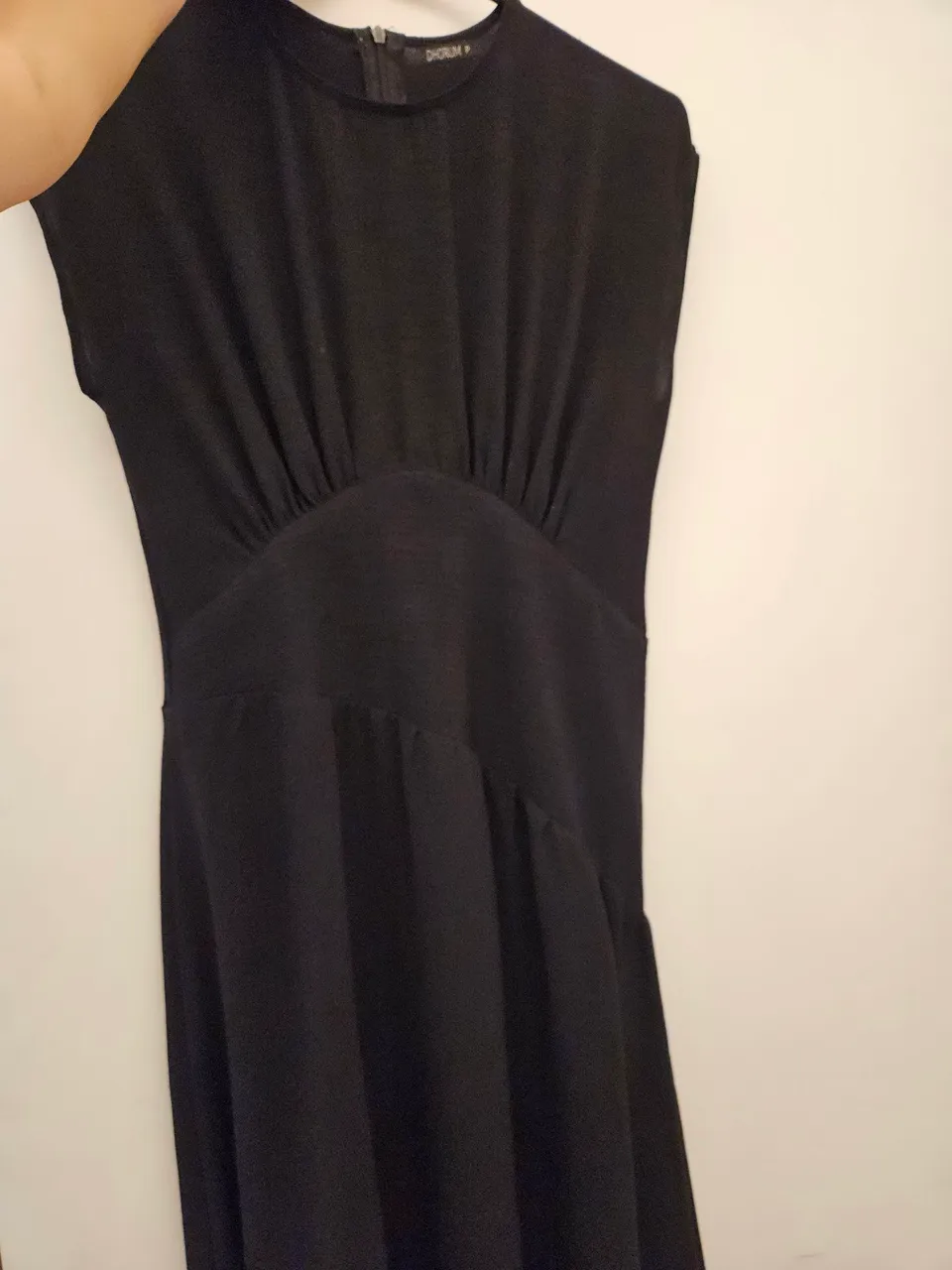Vestido Preto Elegante Dhorum
