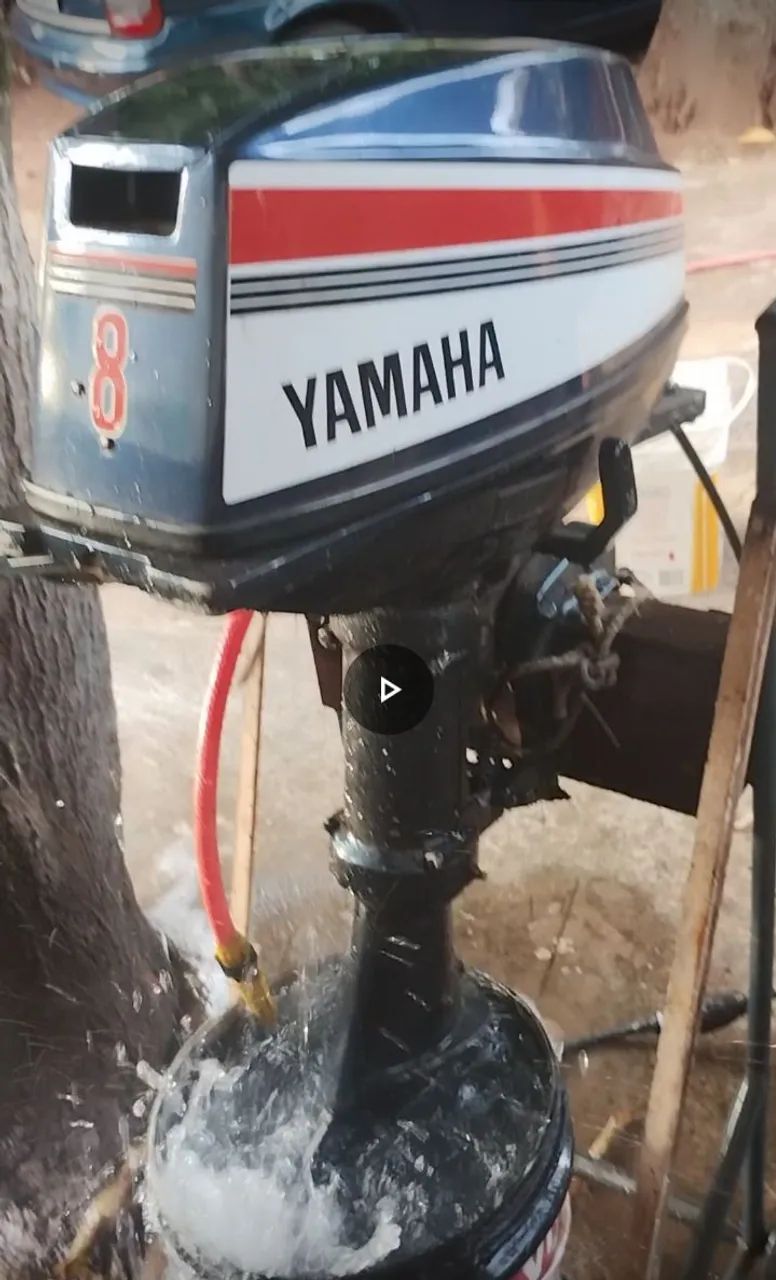 Motor Yamaha 8HP