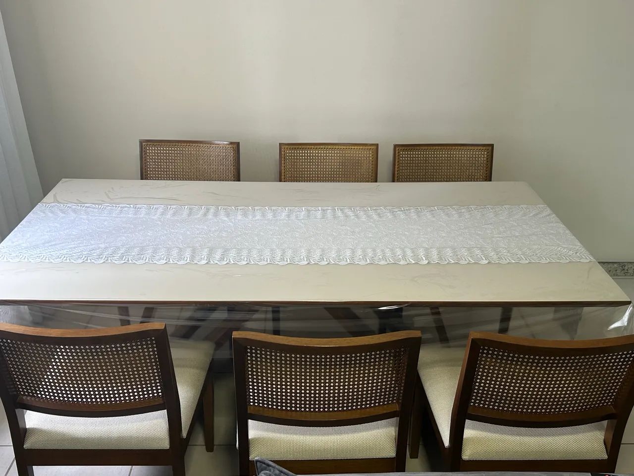 Conjunto de Mesa e Cadeiras - Foto 2