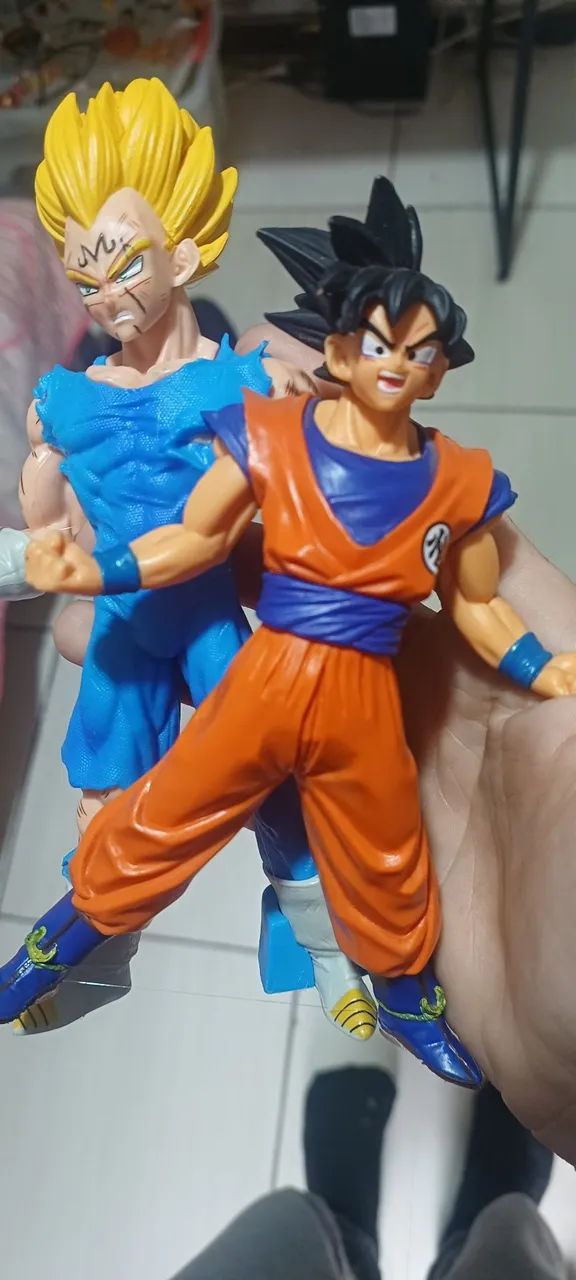 Goku e vegeta estátua 