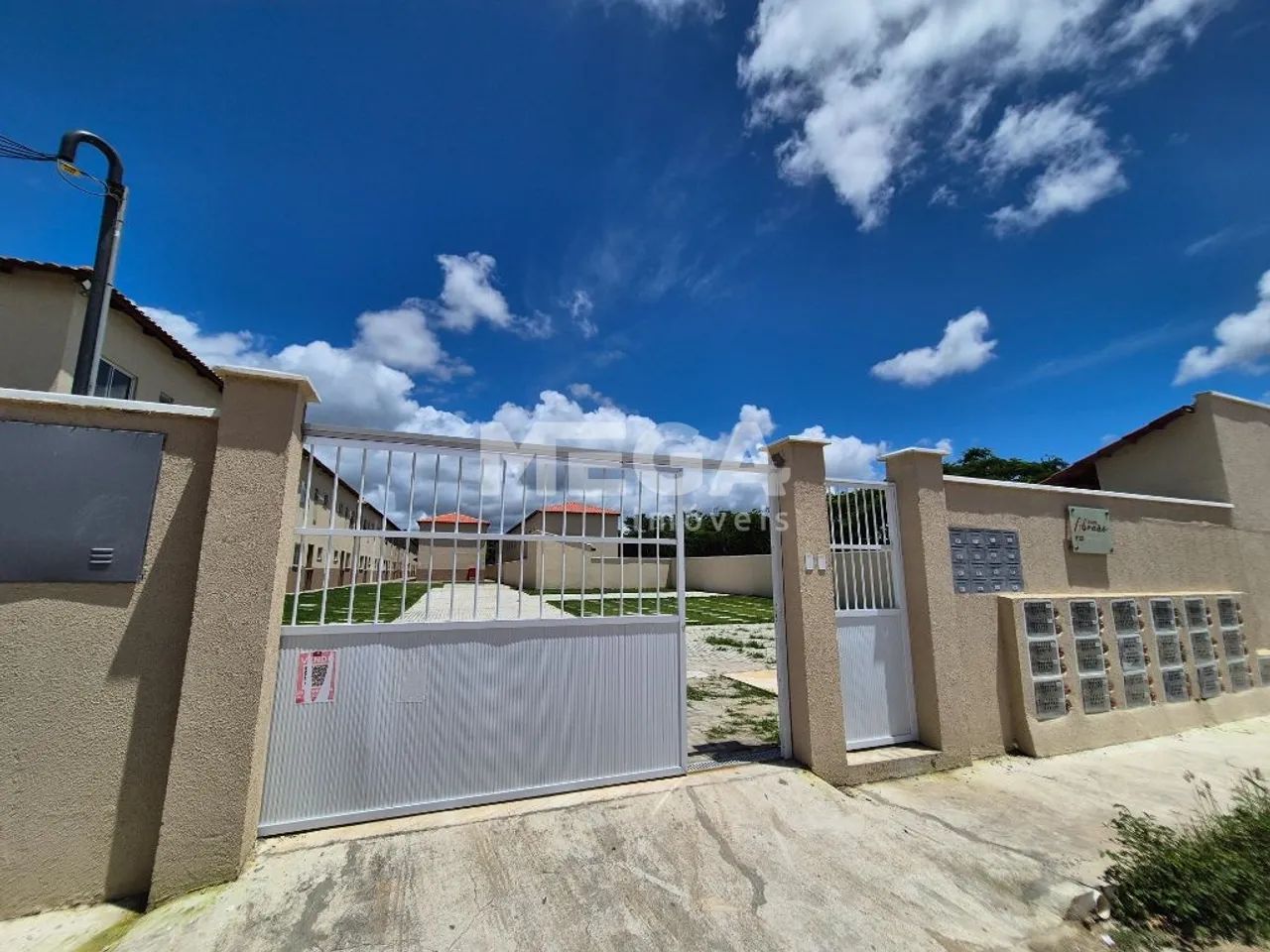 Apartamento com 2 quartos no bairro Gereraú em Itaitinga, CE
