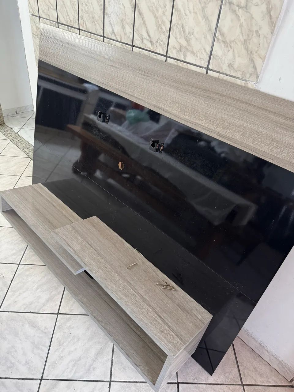 Painel suspenso, Ideal para TV de até 65 Polegadas, larg: 1,80cm e Alt: 1.20cm  - Foto 5