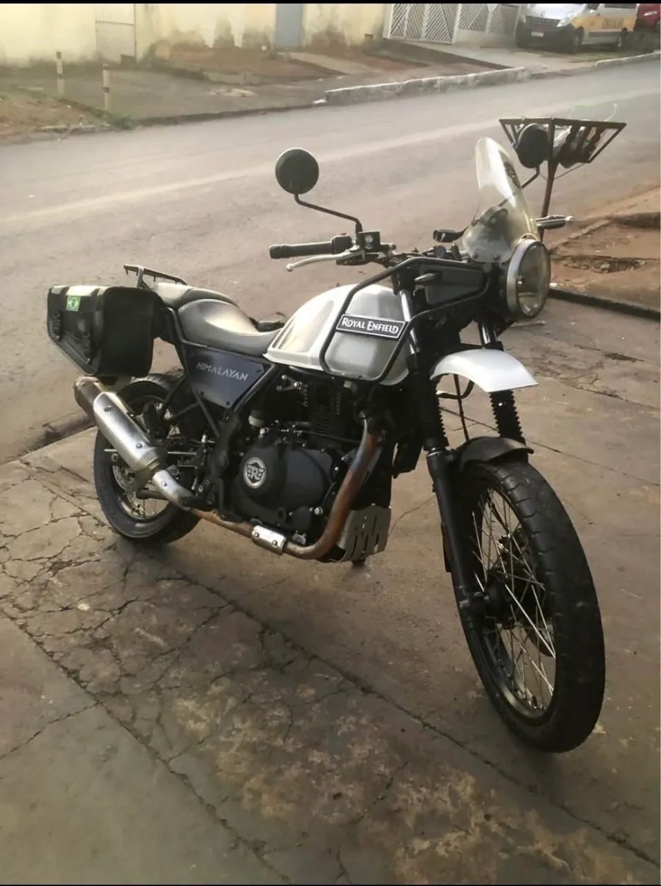 Himalayan 411 - Foto 2