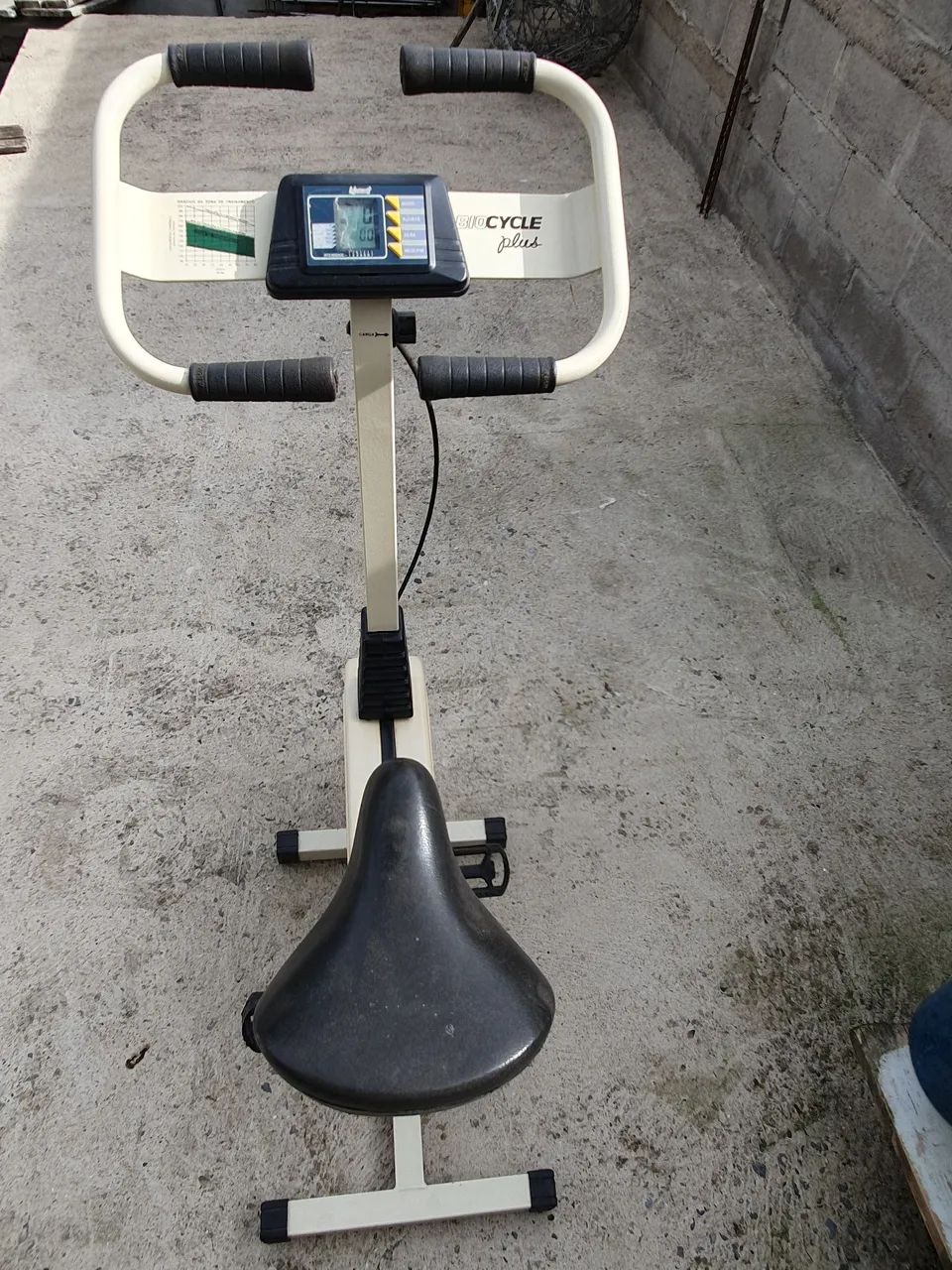 Bicicleta de exercícios  - Foto 4