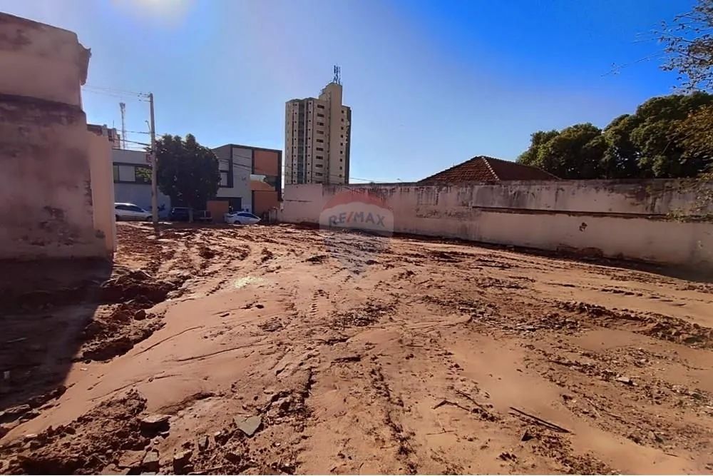 Terreno no centro da cidade de Lins-SP - R$ 690.000,00 - Foto 5