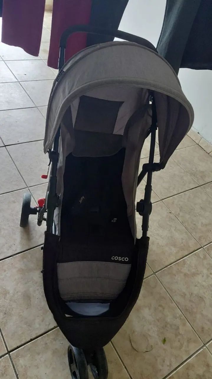 Carrinho de bebê cosco