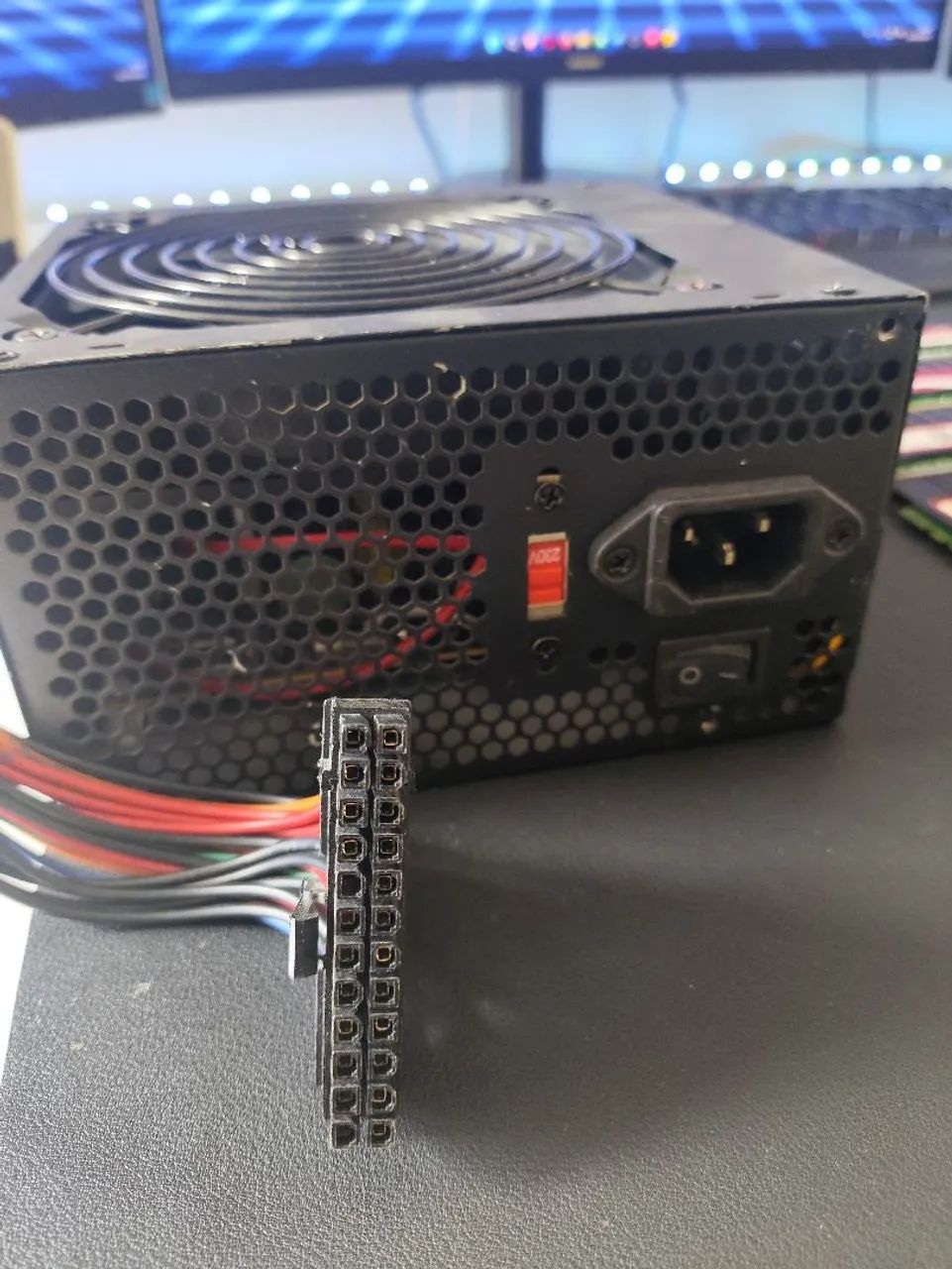 Fonte Wise 500W - Com Conector PCIe 8 Pinos - Foto 2