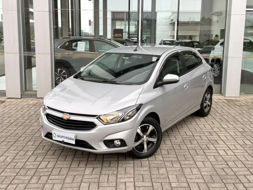 Chevrolet Onix Hatch LTZ 1.4 8V Flex Mec. 4P 2017 - Foto 3