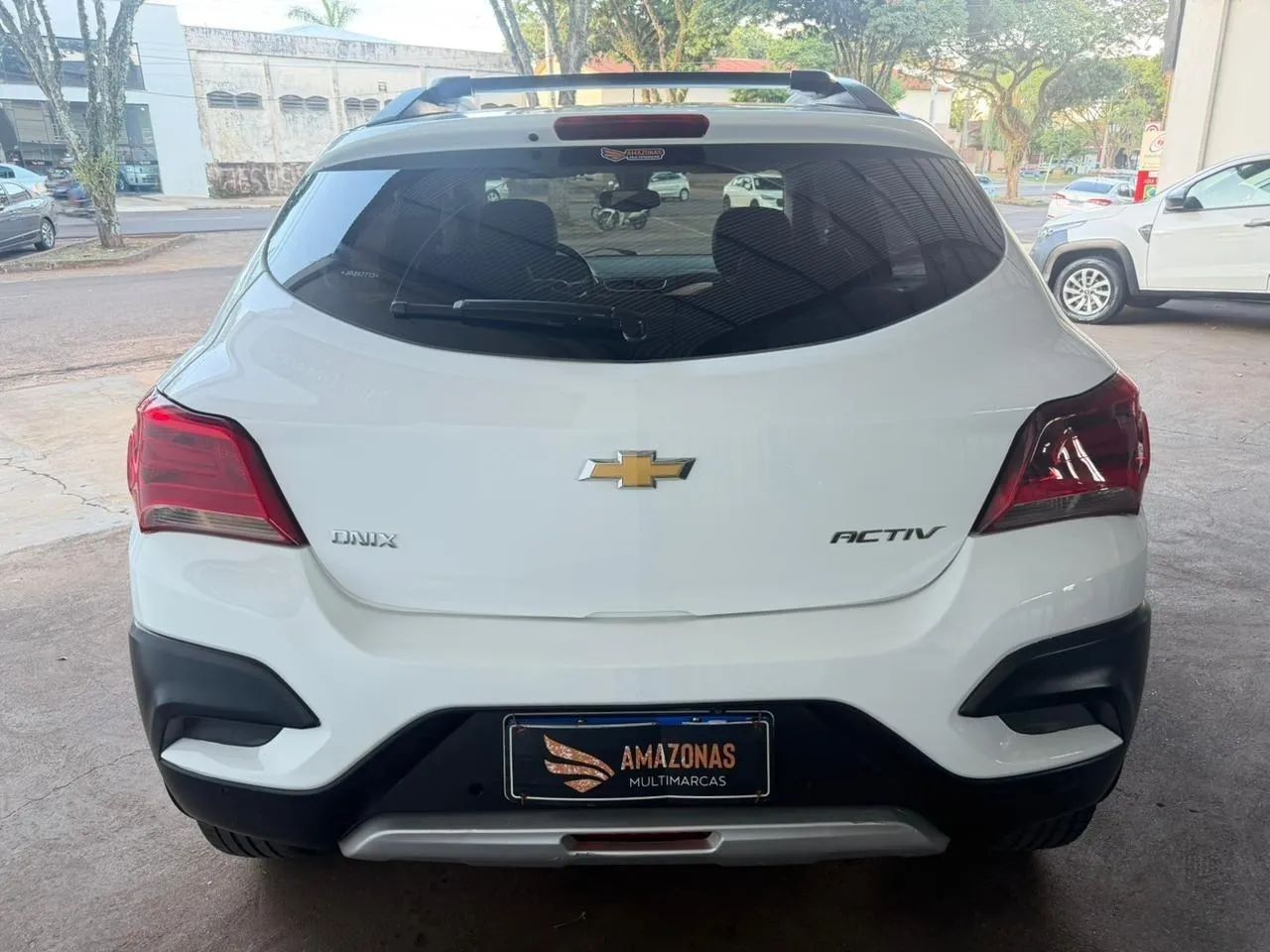 Chevrolet Onix Activ 1.4 8V Flex Mec. 4P 2018 - Foto 3