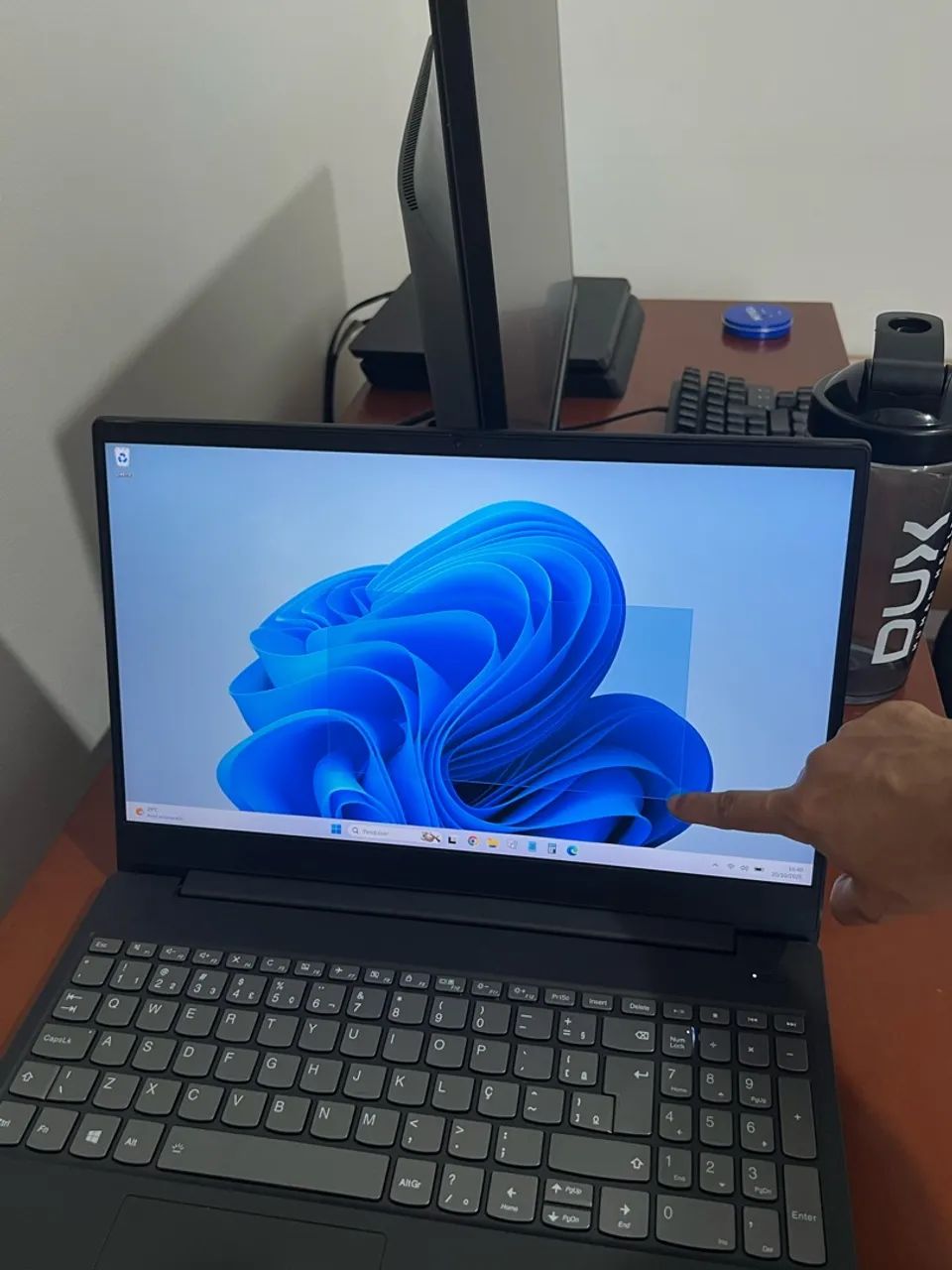 Notebook Lenovo Ryzen 5 com TouchScreen