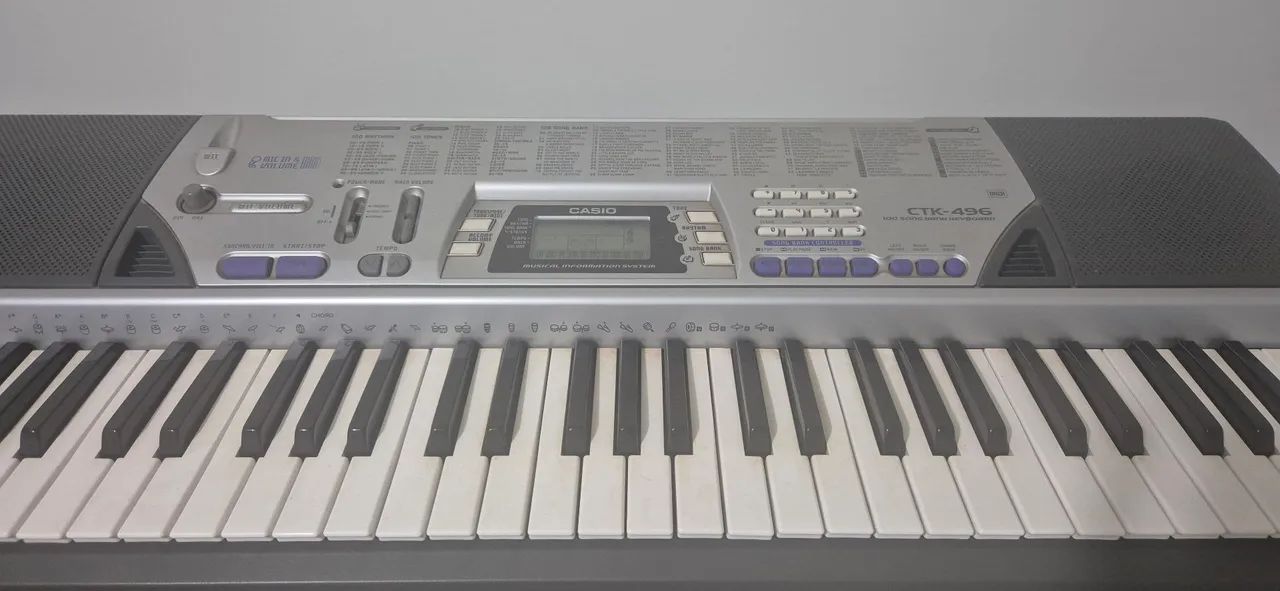 Teclado Casio CTK-496