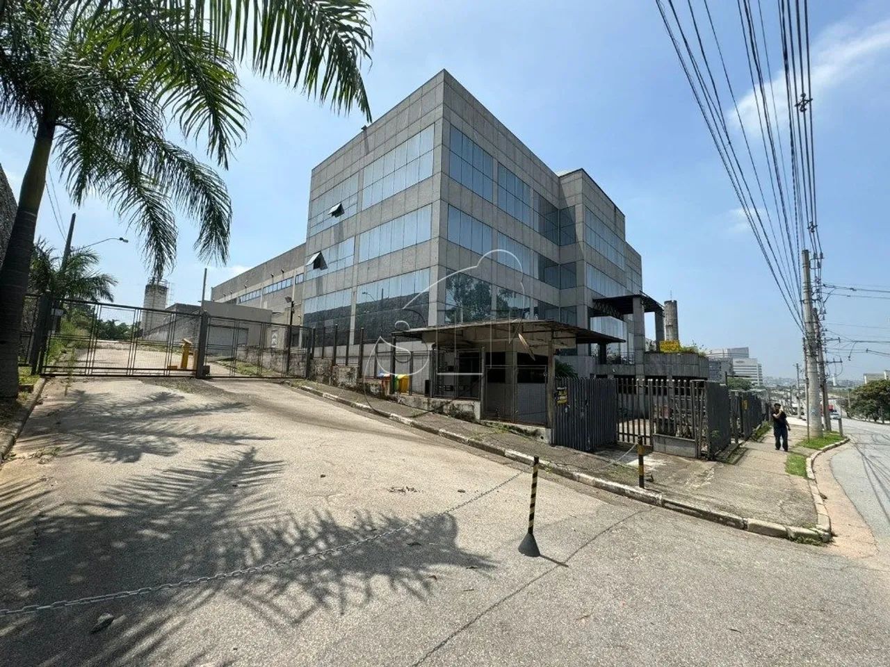 GALPÃO / PRÉDIO INDUSTRIAL DE ALTO PADRÃO - Foto 2