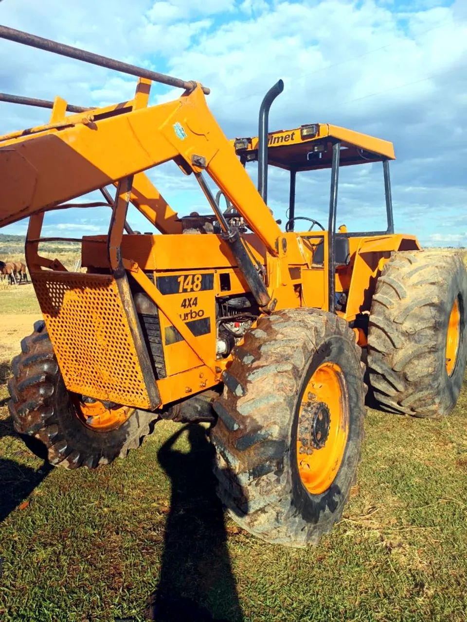 Valmet 148 com Lâmina Concha e grade
