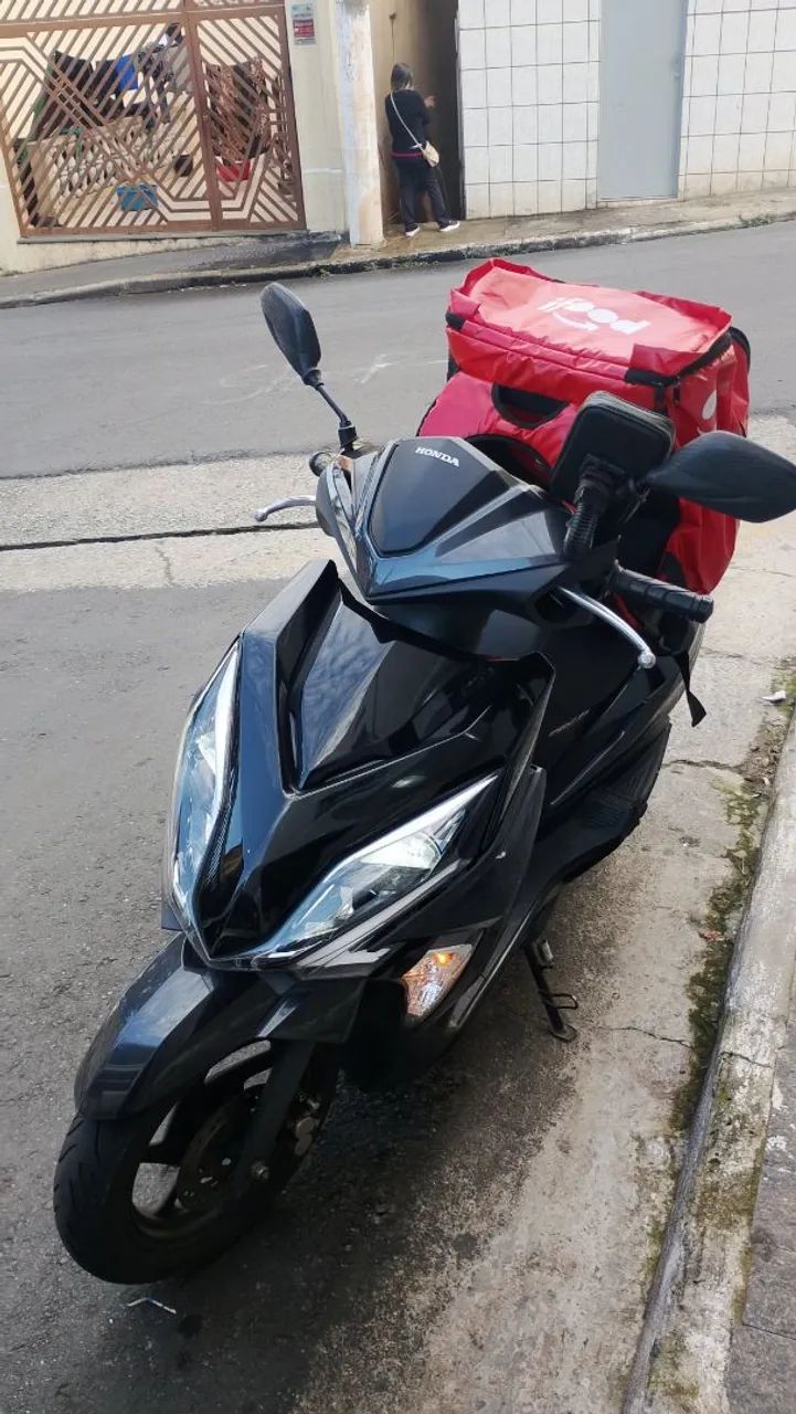 Elite 125cc Vendo ou troco por material de construção.