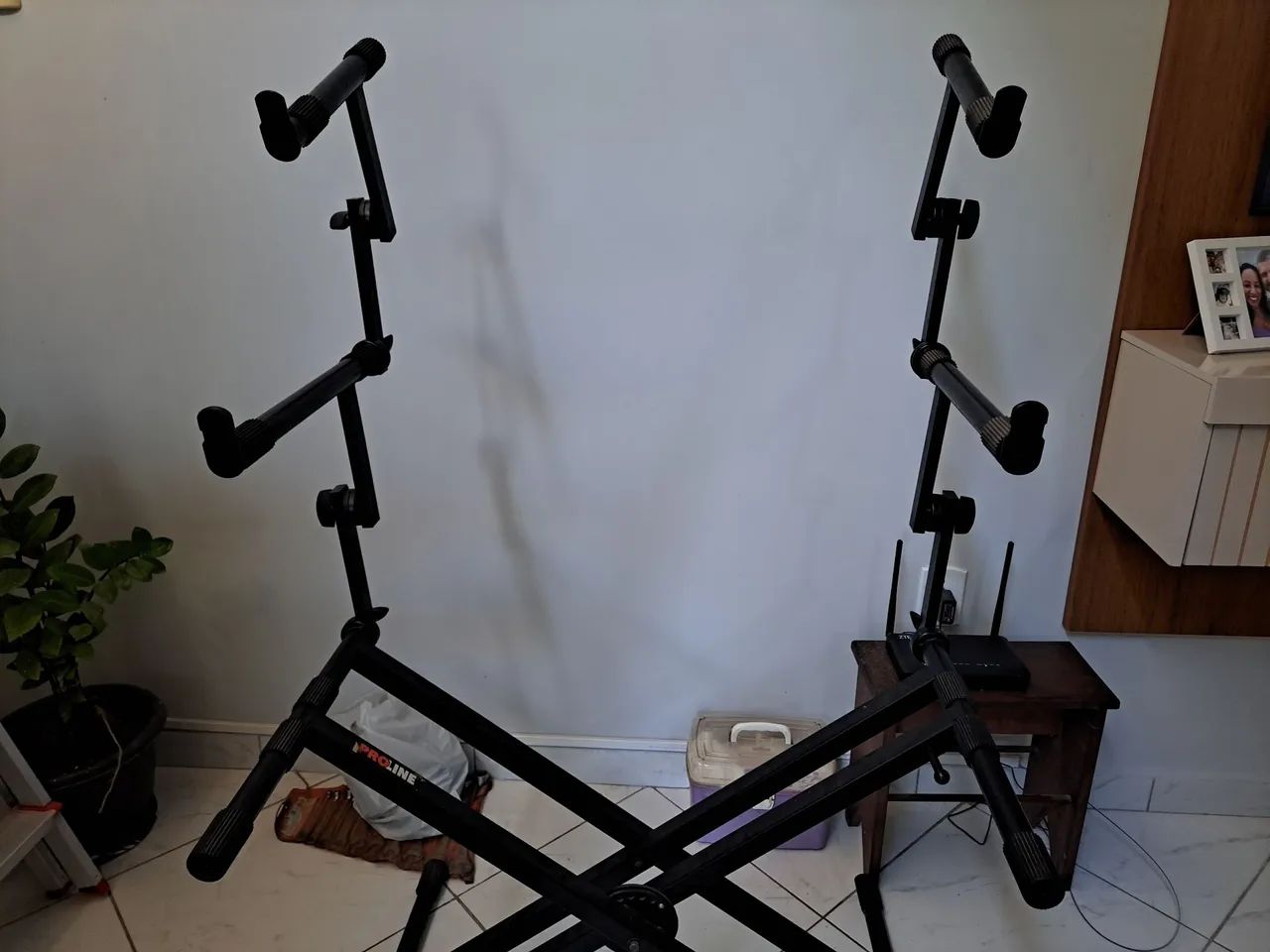 Suporte X para até três teclados  - Foto 2