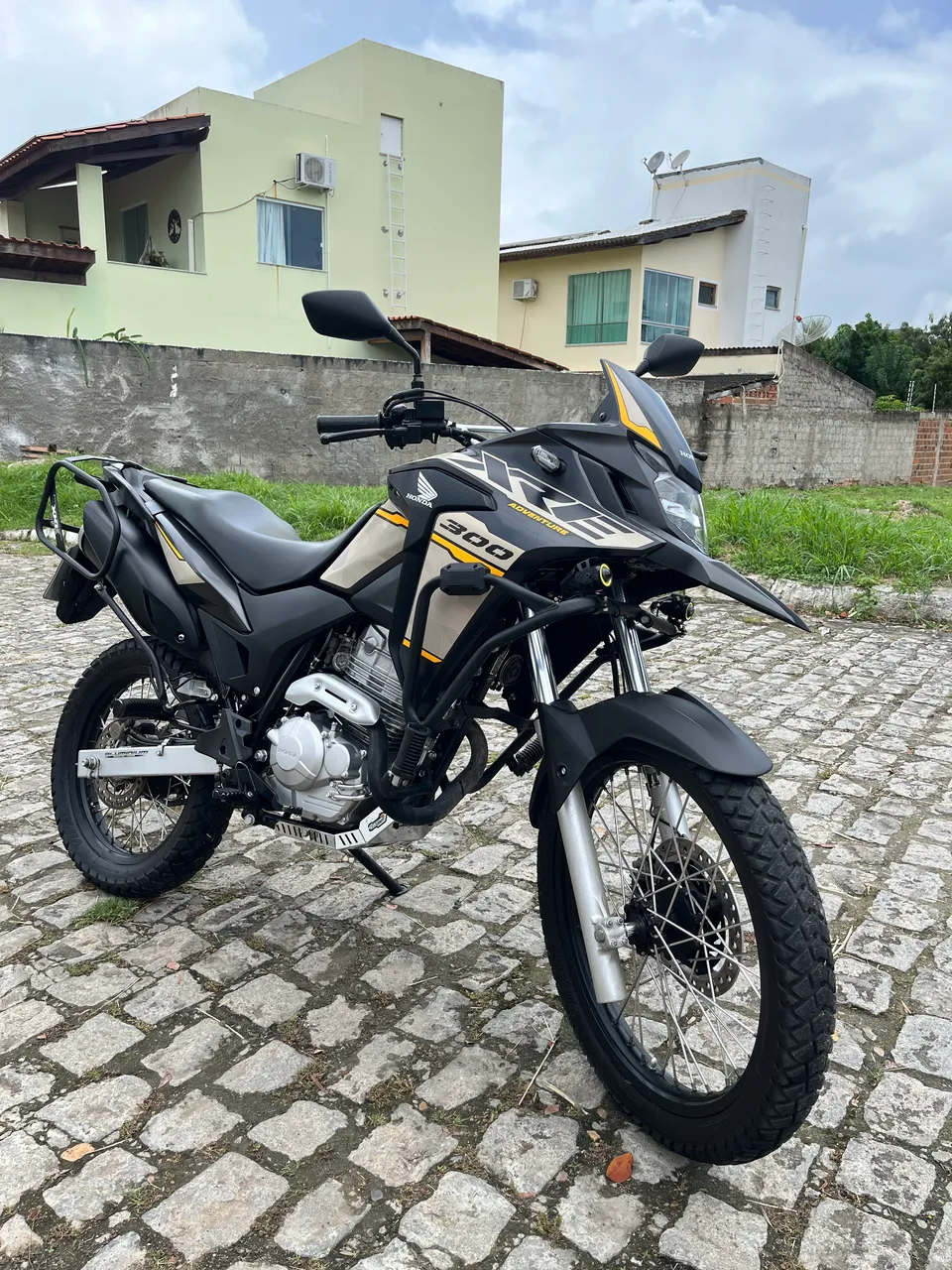 Kawasaki Zx-9r 900cc 1996 - 1490826587 | OLX