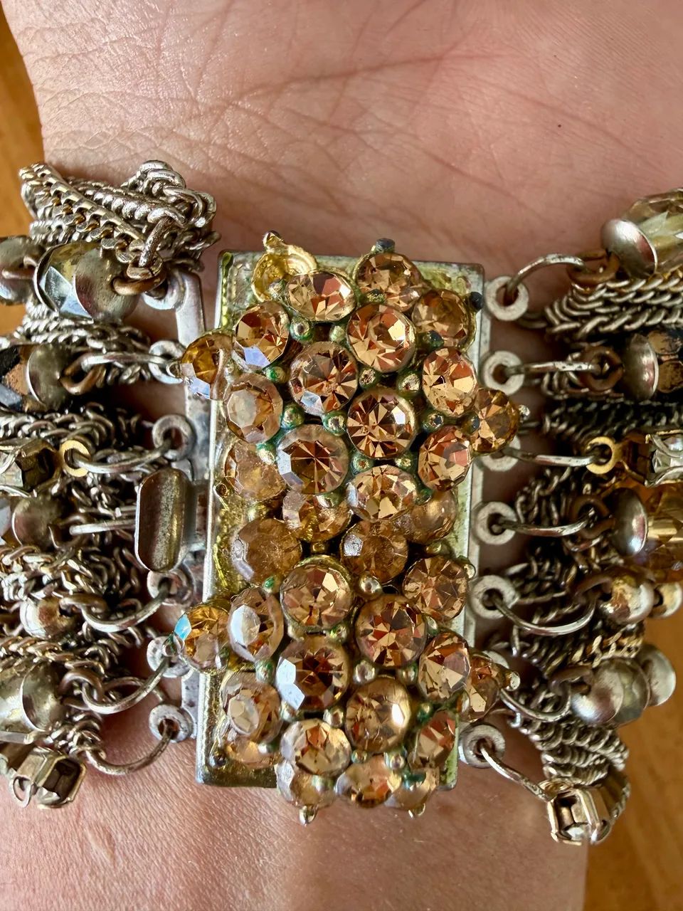 Pulseira Maxi Bracelete Correntes E Pedrarias Boho Chic - Foto 5