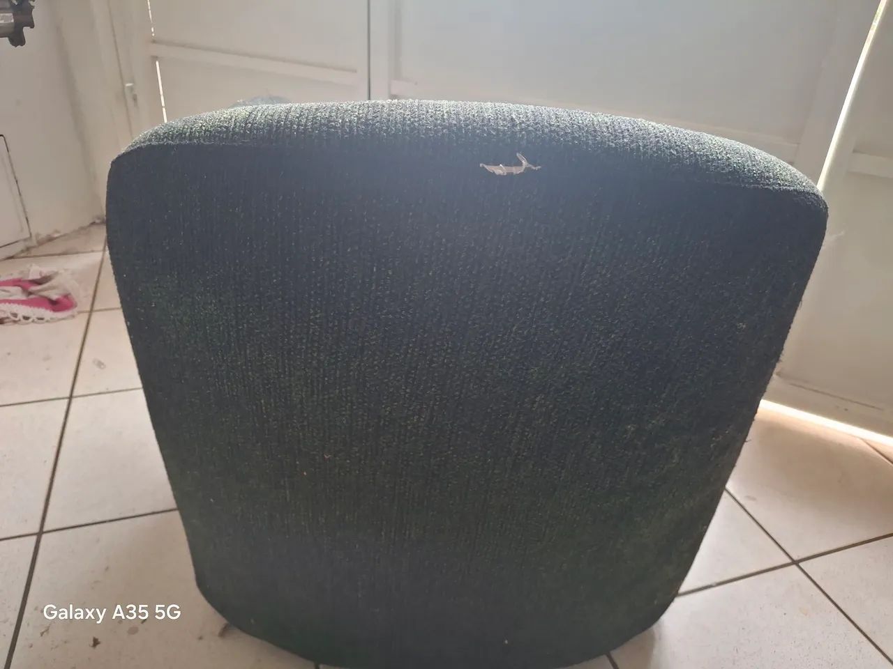 Desapego Sofá 3 lugares e poltrona - Foto 3