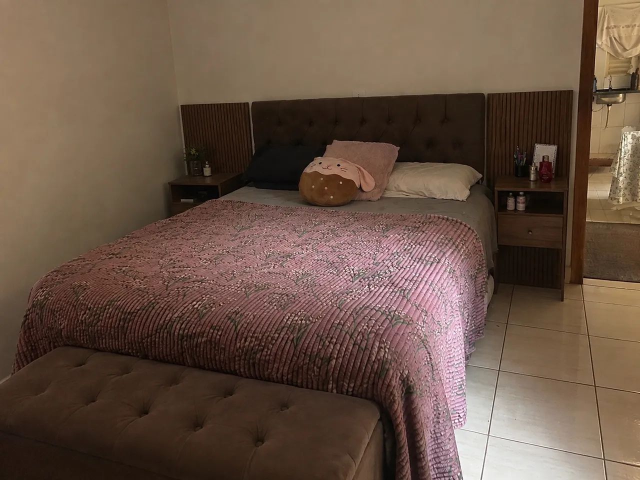 CAMA BOX QUEEN + CABECEIRA 
