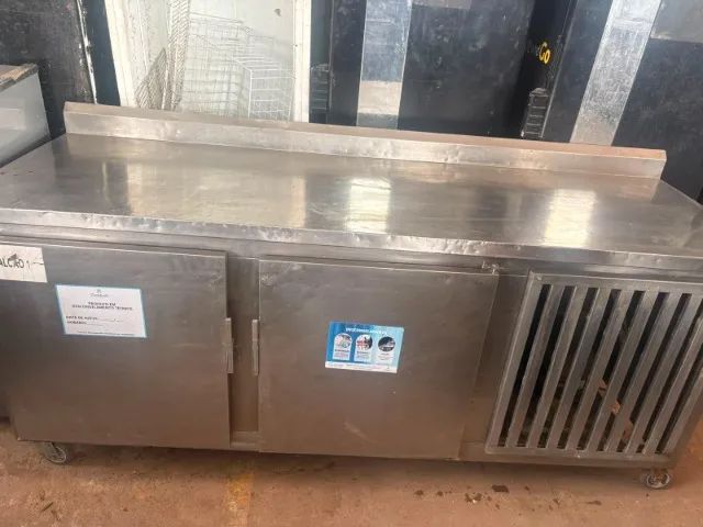balcão refrigerado 210x77 2 portas - Foto 2