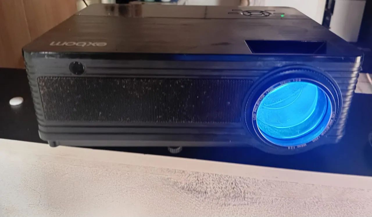 Projetor led  exbom  modelo  PJ-V220