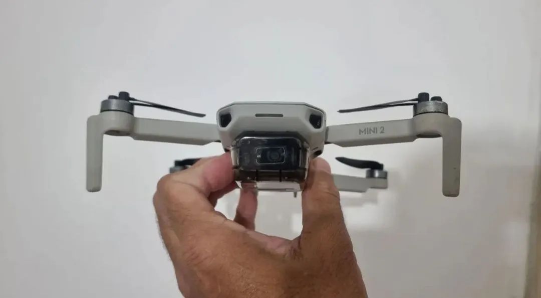 Drone mini 2  com 1 bateria aceito troca  (LEIA) - Foto 3