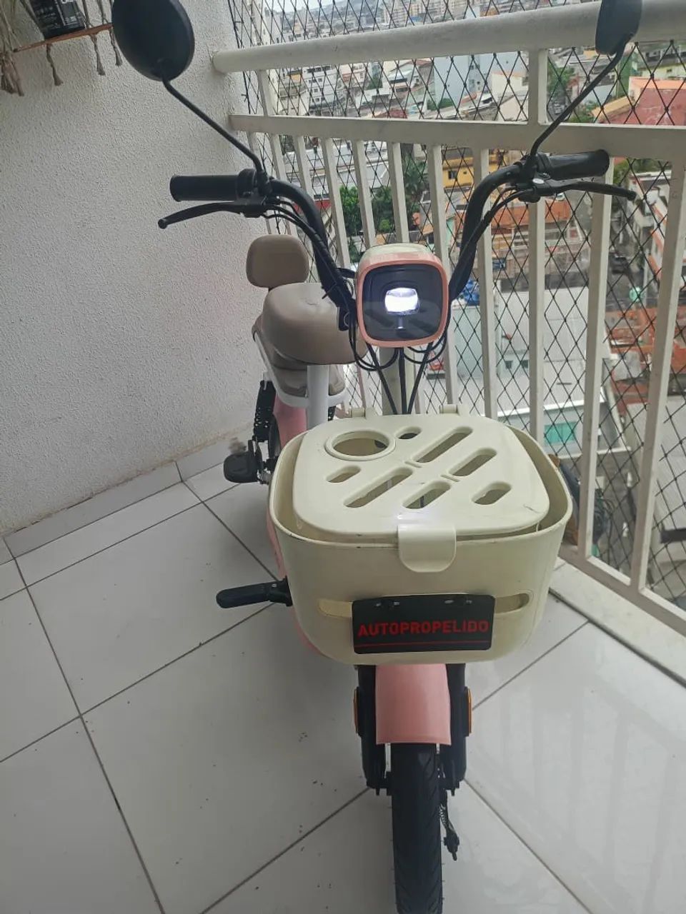 Bicicleta elétrica estilo scooter  - Foto 3