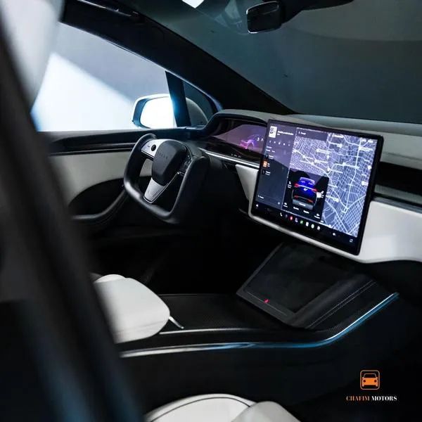 Tesla Model X Plaid Eletrico, foto 14 de 20