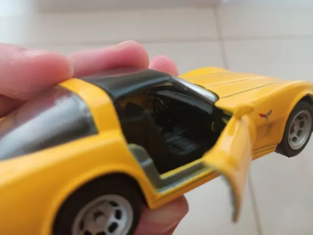 Miniatura chevrolet corvette c3 maisto 1:39 - Foto 2