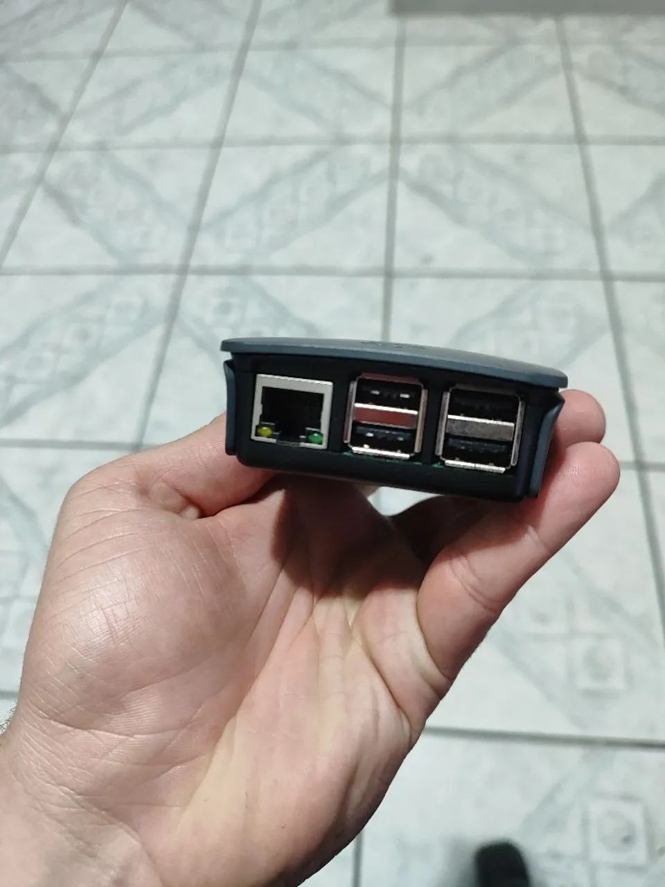 Raspberry Pi 3 Model B + Case Original + Caixa + Cartão 16GB - Foto 5