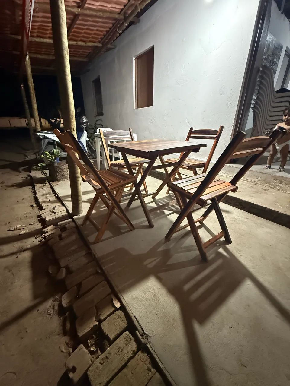 Vendo Mesa com 4 cadeiras  - Foto 4