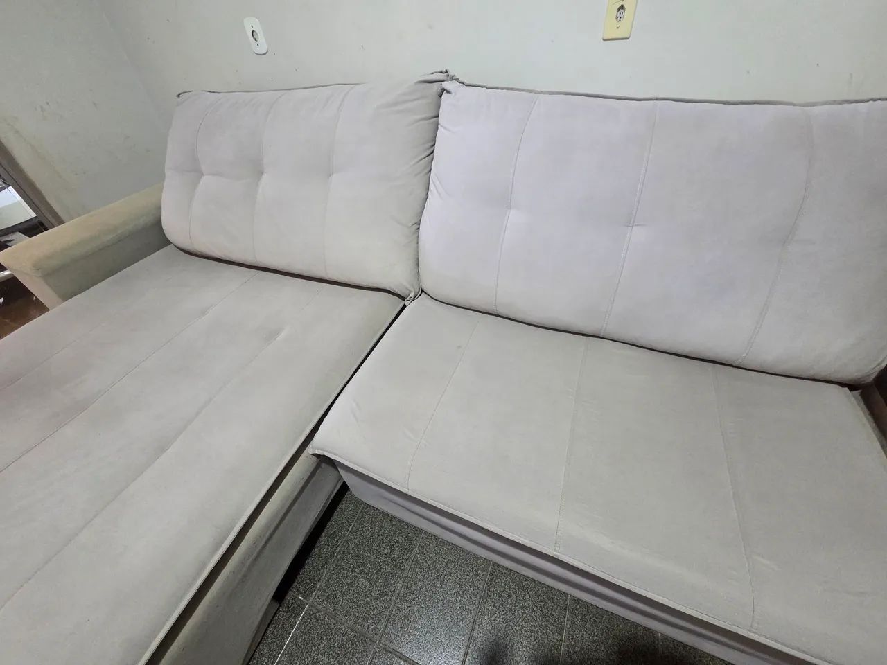 Sofá  retrátil 