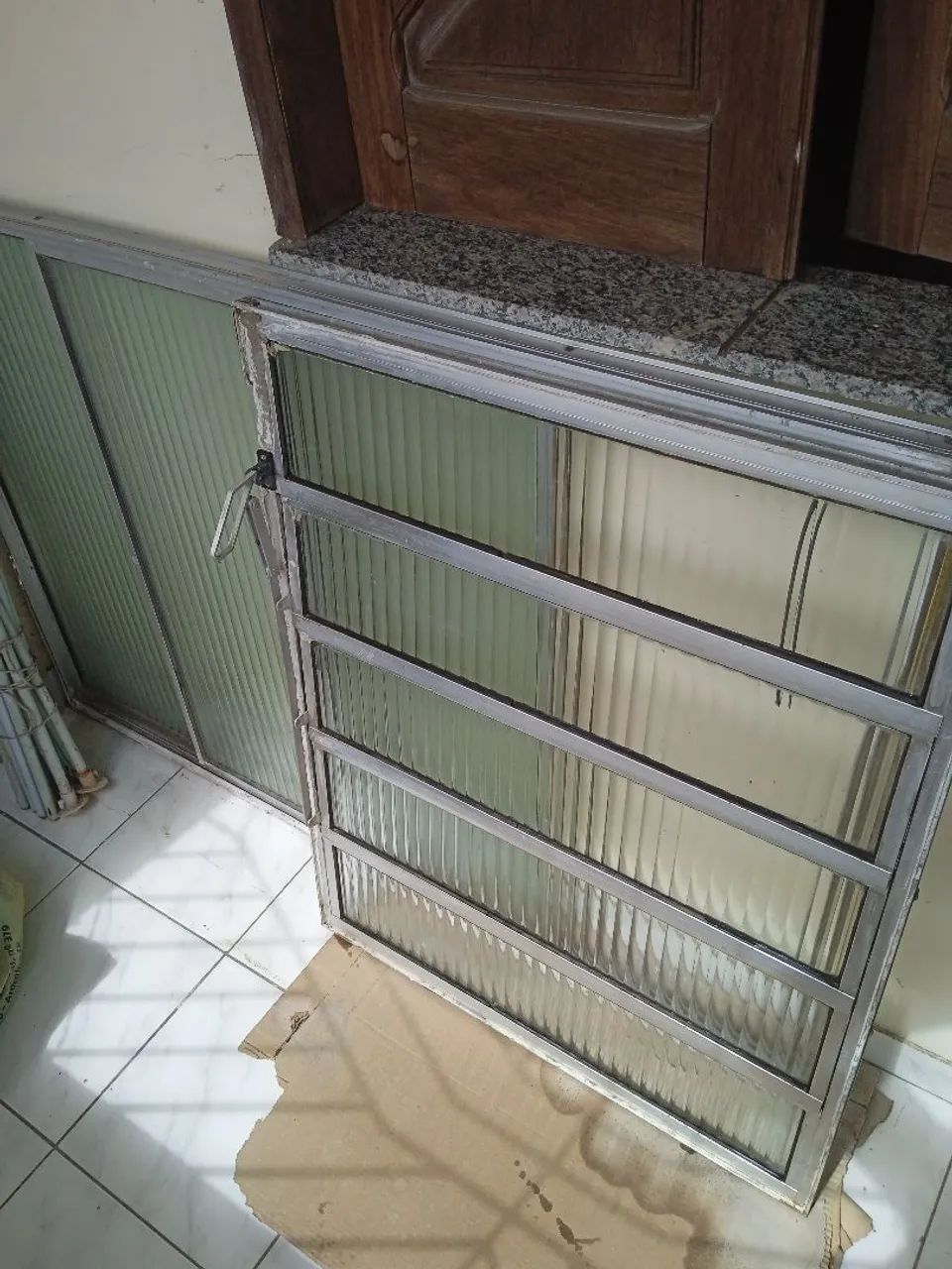 Basculantes e janela. - Foto 4