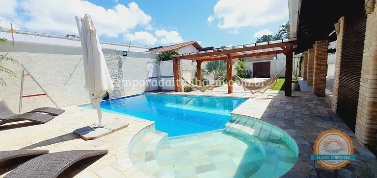 Praia dos Sonhos, 6suítes c/Ar, Piscina Climatizada, Bilhar, Churrasq, Wi-FI, Alto Padrão
