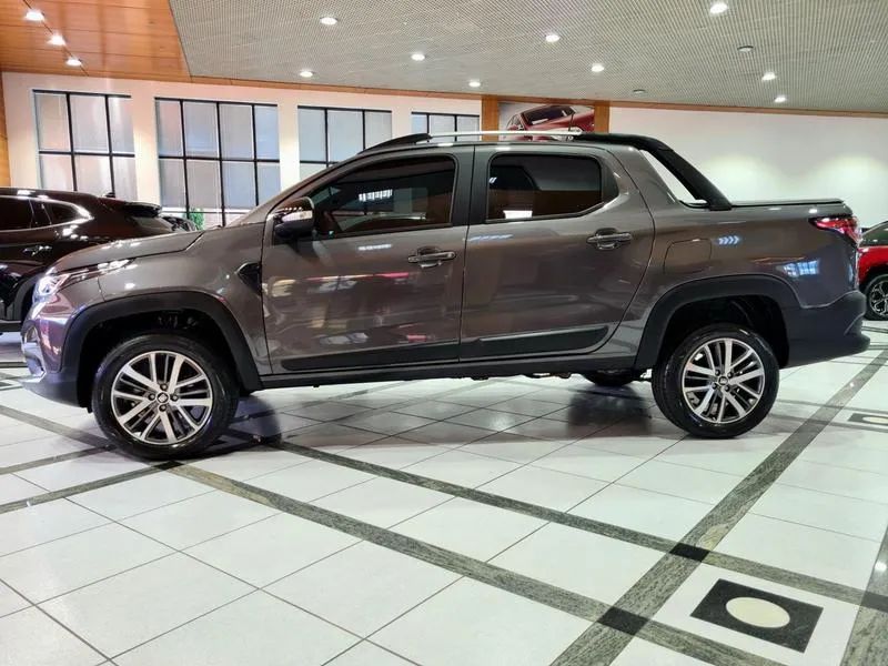 Fiat Strada Volcano 1.3 Flex 8V CD Aut. 2026 - Foto 2