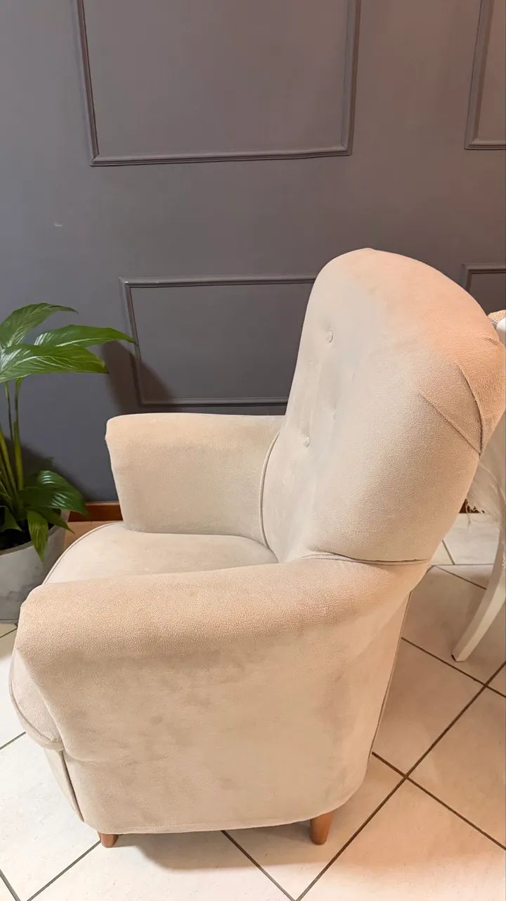 Poltrona Decorativa Clássica Bege  - Foto 4